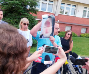 Lubin. Konferencja prasowa rodziny zmarłego Bartosza S.