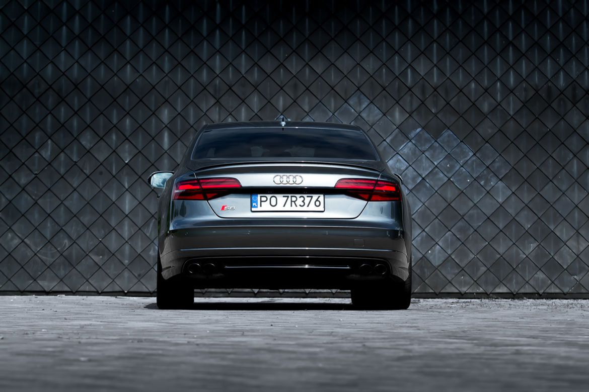 Audi S8 plus 4.0 V8 TFSI quattro
