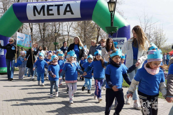 8. Niebieski Bieg Stowarzyszenia „Labirynt” w Łukowie - ZDJĘCIA cz. 1