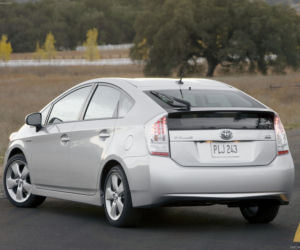 Toyota Prius Sol hatchback, model 2011