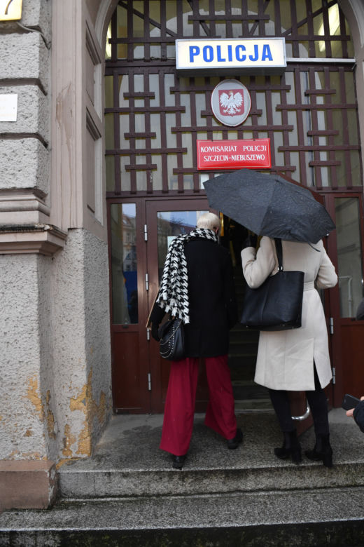 Szczecin: Przesłuchanie organizatorki strajku kobiet