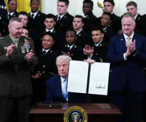 Trump ma doradcę duchowego! Pastor mówi o wojnie i NATO