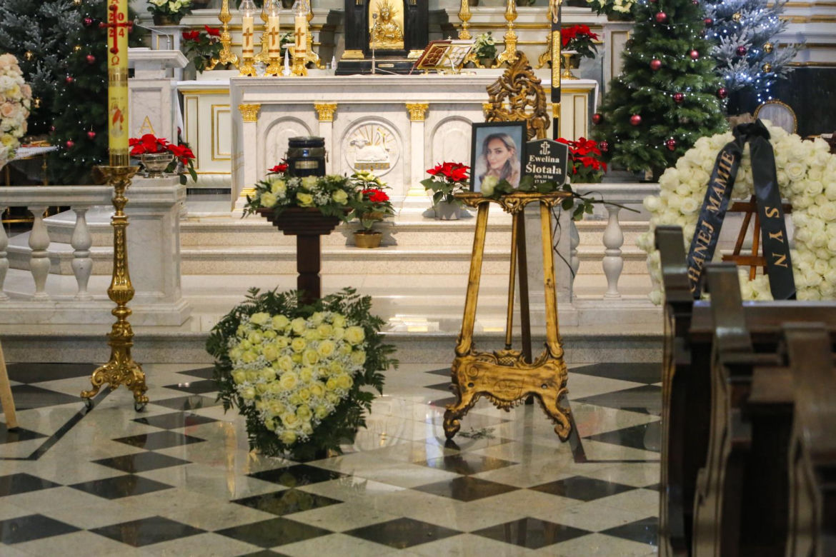 Pogrzeb Eweliny Ślotały. Pojawił się Rutkowski
