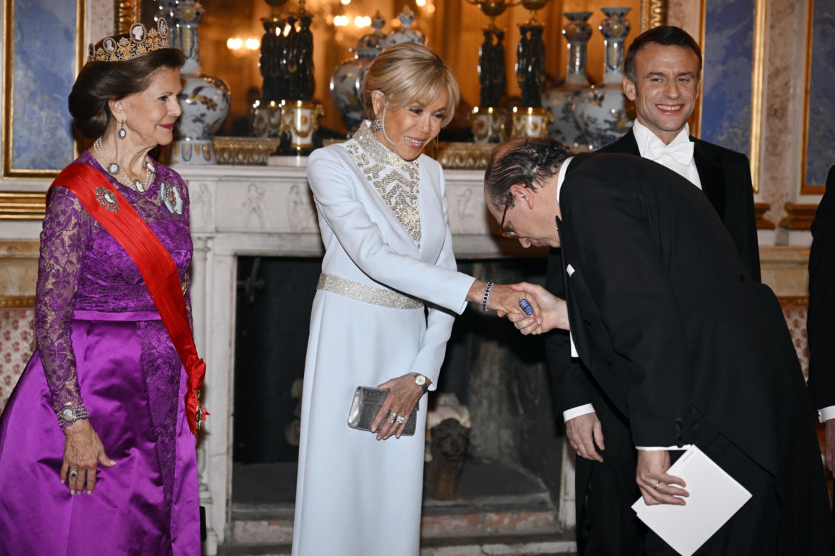 "Żona prezydenta jest facetem!". Wściekły Macron przerywa milczenie!