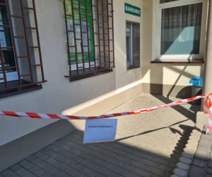 Czarna. 74-letni Kazimierz podłożył bombę pod bankomat [ZDJĘCIA]