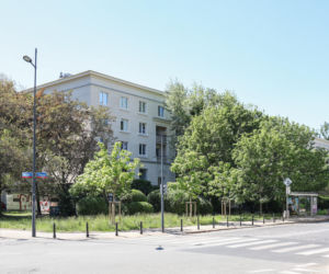Warszawa dawniej i dziś. Kiedyś stał tu luksusowy gmach i tętniło życie. Niezwykłe losy kamienicy przy Nowolipiu 64
