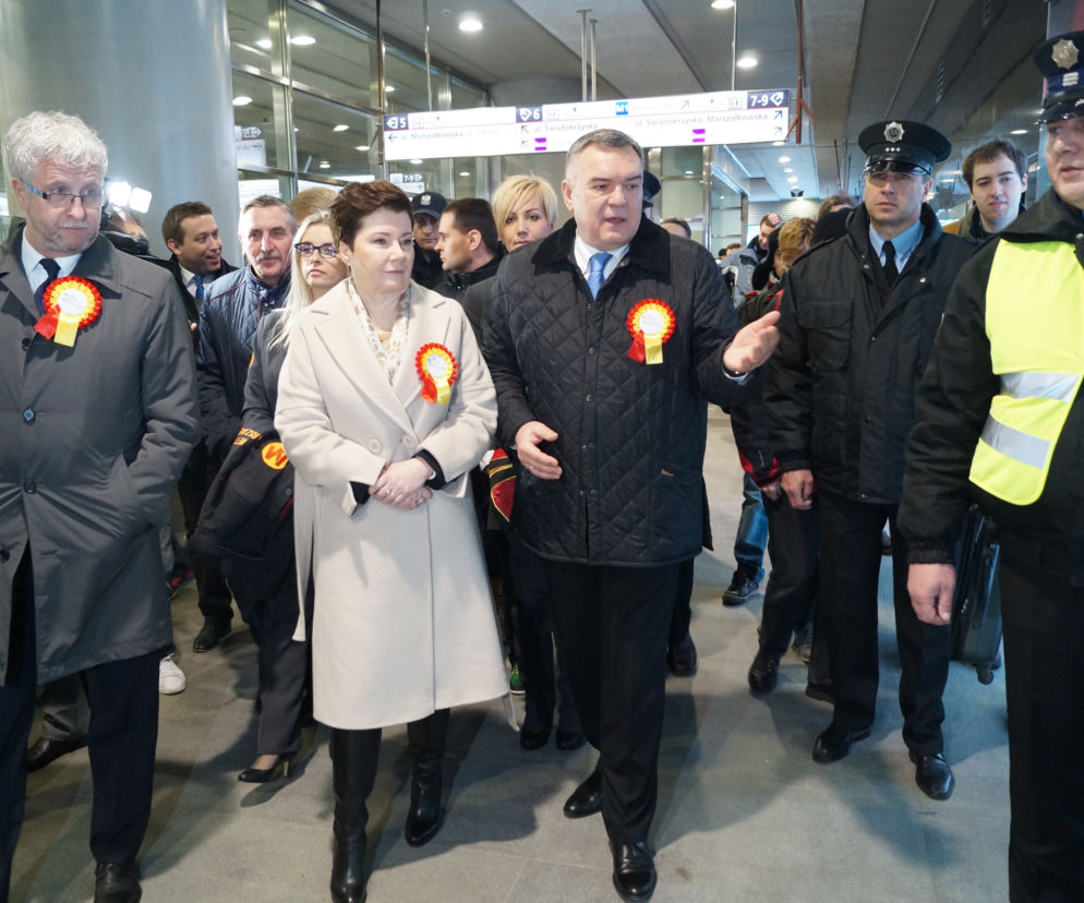 8 marca 2015 – otwarcie centralnego odcinka II linii metra w Warszawie