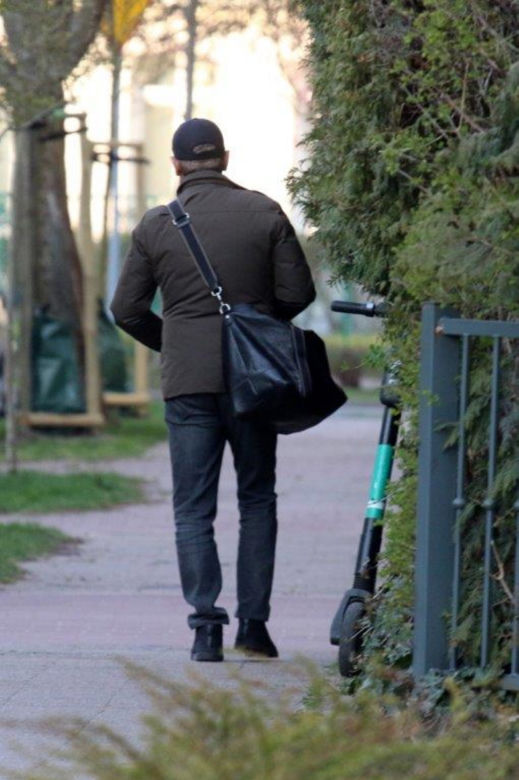 Donald Tusk z torbą listonosza powrócił do Sopotu