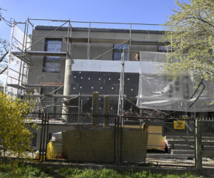 Niekończący się remont sąsiadów Kaczyńskiego