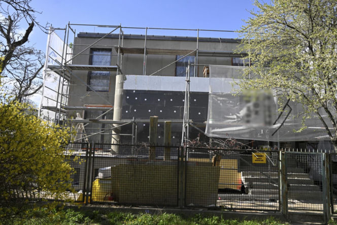 Niekończący się remont sąsiadów Kaczyńskiego