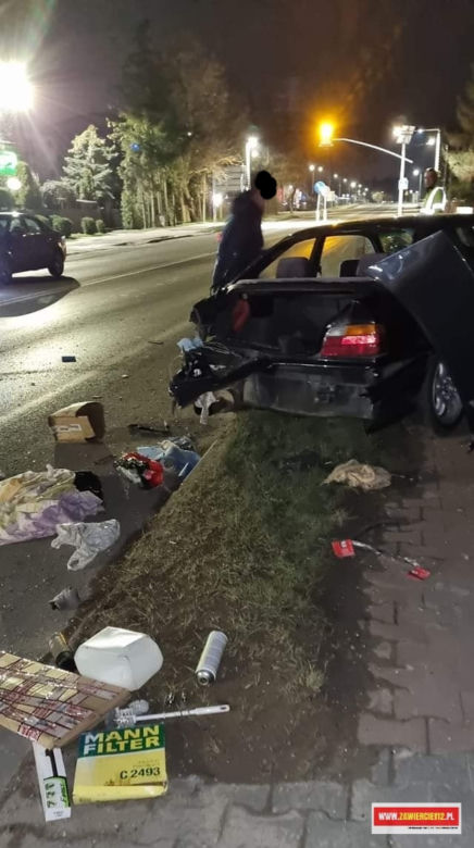 BMW wjechało w inny samochód. Kierowca zbiegł z miejsca zdarzenia!