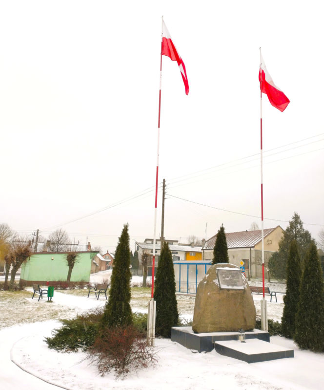 To miasto w województwie łódzkim ma jeden z najpiękniejszych rynków. Zachwyca też zabytkowym ratuszem