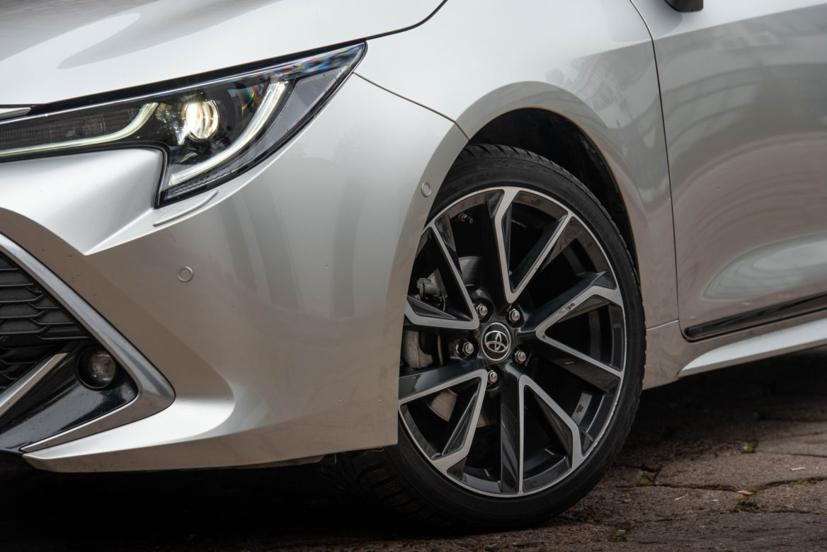 Toyota Corolla Hatchback 1.2 Turbo 116 KM 6 M/T 