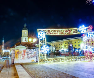 Białystok. Świąteczne iluminacje rozbłysły w mieście. Coś pięknego. Musisz to zobaczyć!