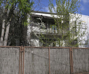 Niekończący się remont sąsiadów Kaczyńskiego