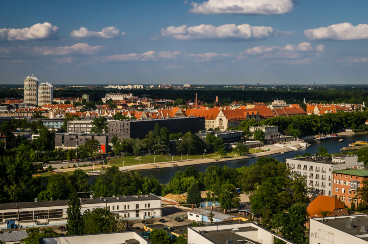 Tak wygląda Wrocław ogladany z najwyższego budynku na Przedmieściu Oławskim