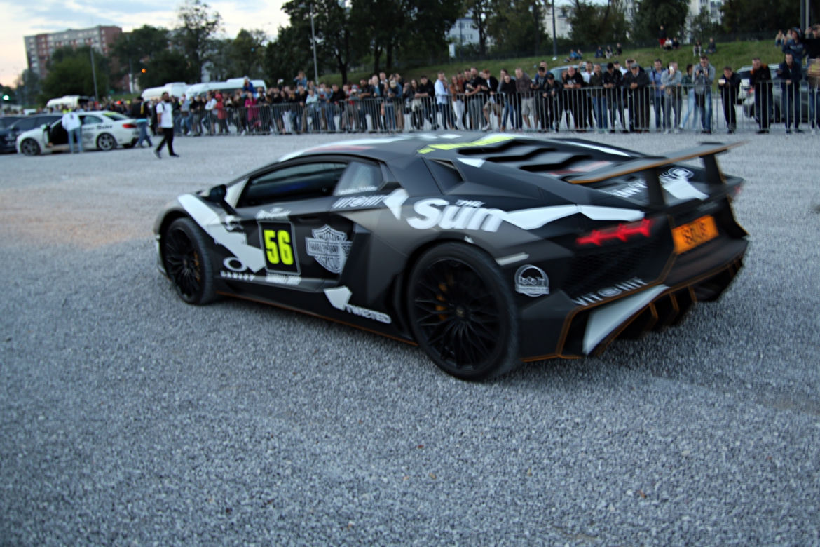 Gumball 3000 2017 w Warszawie pod Stadionem Narodowym