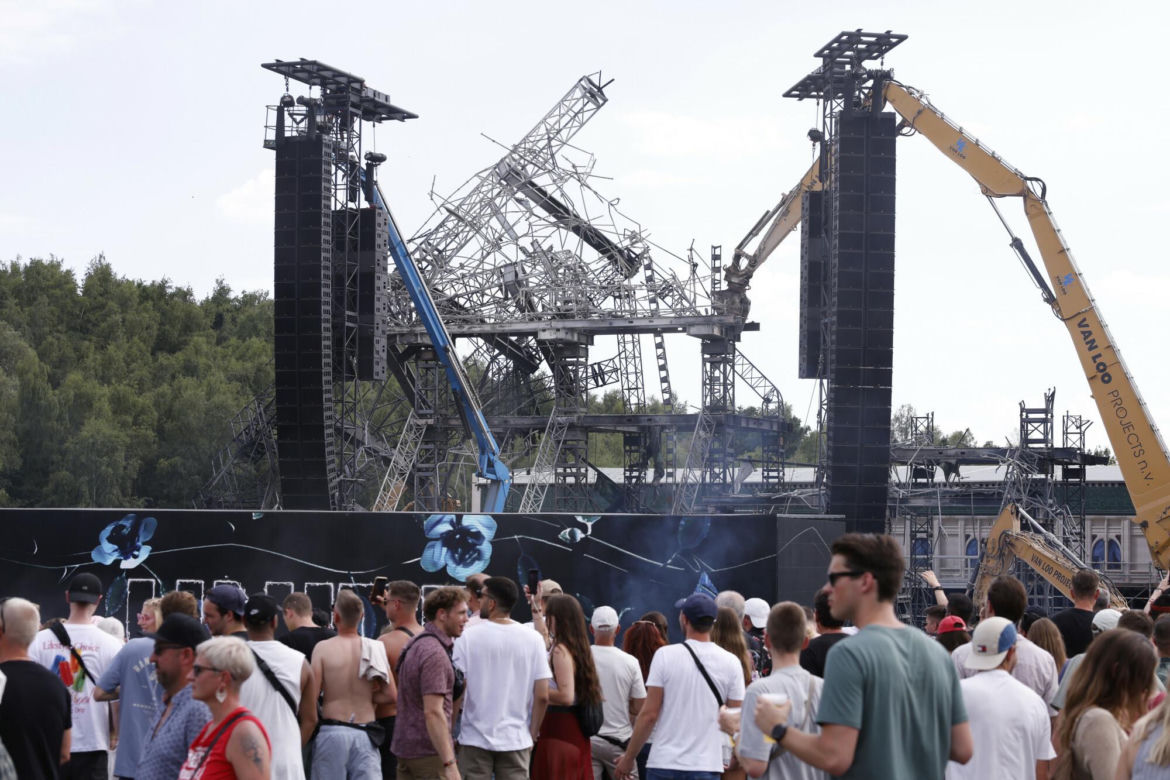 Tomorrowland 2025 ruszył! W tle nowej sceny widoczna ta spalona.  "Absolutnie niesamowite"