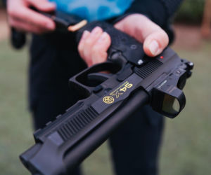 Wyczynowy pistolet Beretta 92X