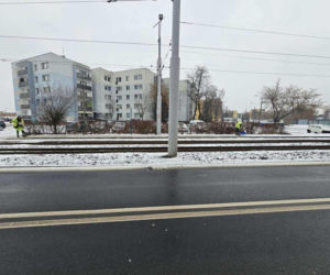 Szklanka na drogach i chodnikach. Bydgoszcz i region sparaliżowane przez marznący deszcz!