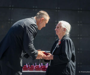 Poruszające sceny z Nawrockim. Tak potraktował uczestniczkę Powstania Warszawskiego