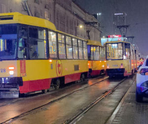Dantejskie sceny w tramwaju. 28-latek zaatakował Ukraińca nożem