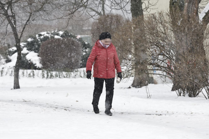 Gołoledź paraliżuje Polskę