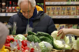 Senator Tuska napisał o drożyźnie! Chciał kupić wędzoną makrelę i się zaczęło!