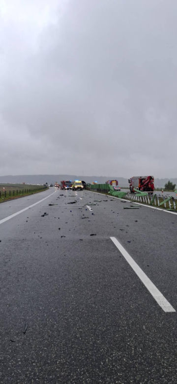 Koszmarny wypadek na A1 między Nowymi Marzami i Grudziądzem. Dwie osoby ranne! [ZDJĘCIA]