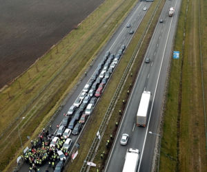 Protest rolników na A4 pod Brwinowem