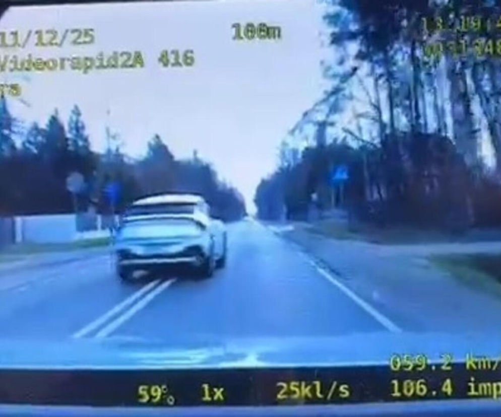 Piractwo drogowe w Radomiu. 40-latek wyprzedzał radiowóz przed przejściem dla pieszych