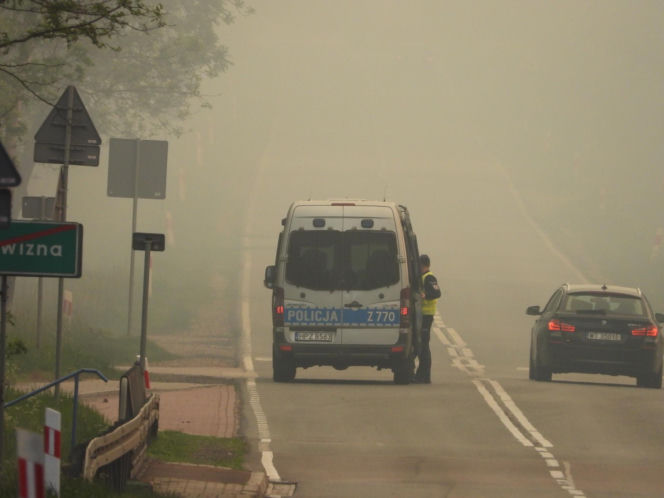 Strażacy walczą z potężnym pożarem na Mazowszu