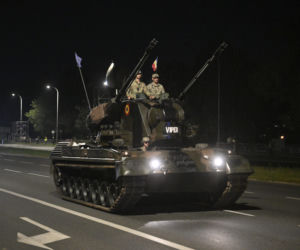 Nocna próba defilady wojskowej w Warszawie