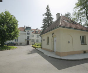 Skolimów zasypany prezentami