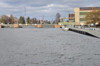 IMGW: poziom wody w rzece Elbląg spada