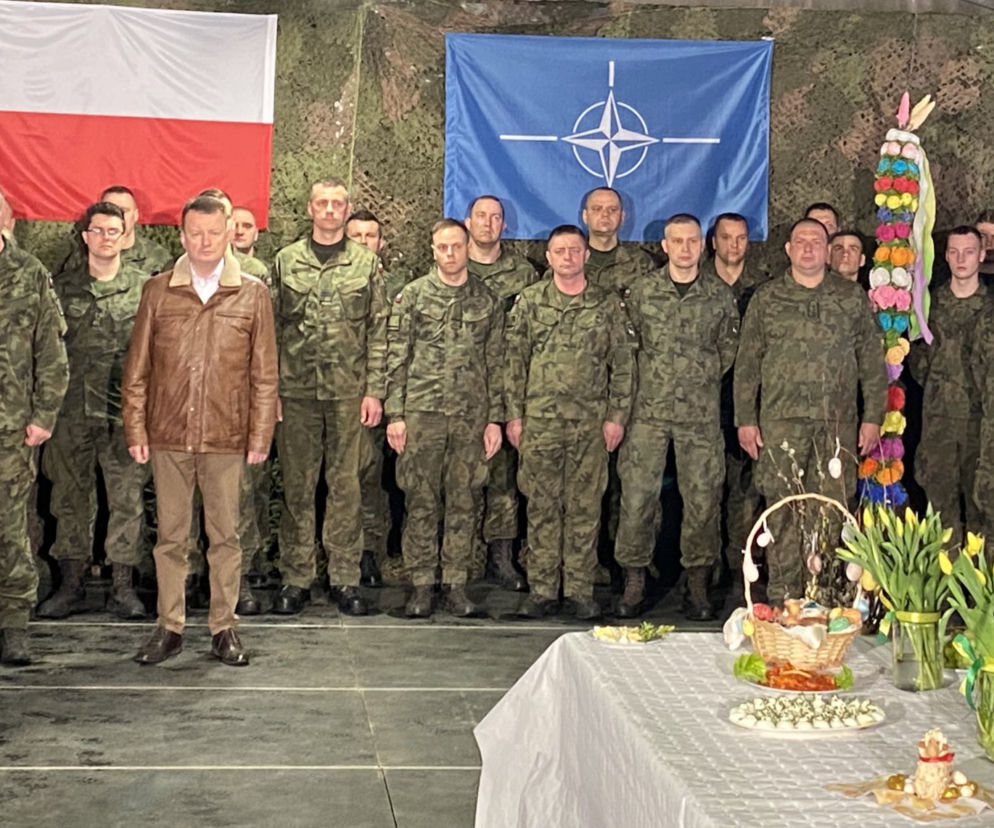 Błaszczak składa życzenia