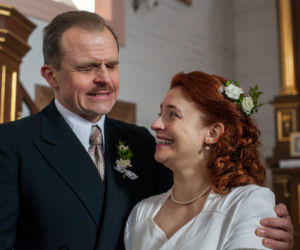 	Stulecie Winnych 2 sezon odc. 24. Mania (Karolina Bacia), Ryszard (Piotr Rogucki)