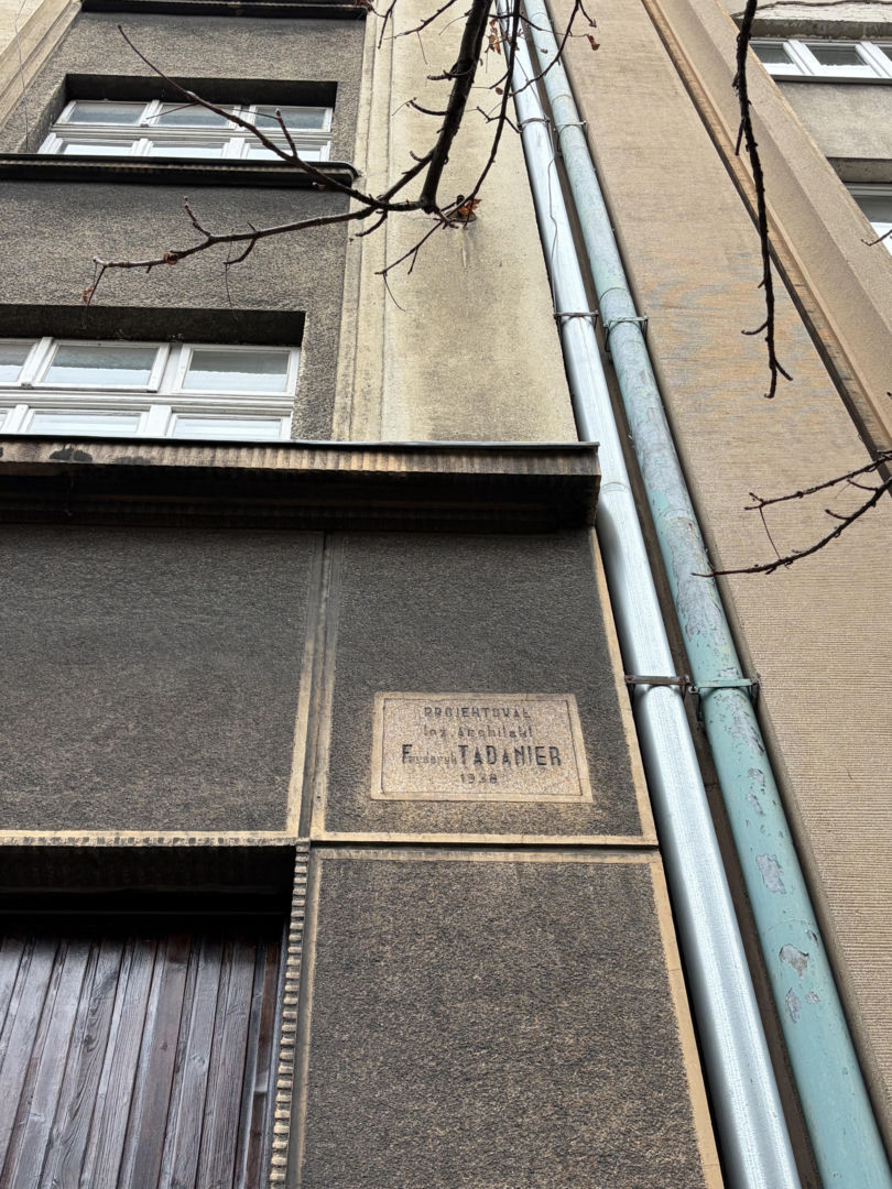 Kamienica czynszowa Fabryki Ćmielów w Krakowie