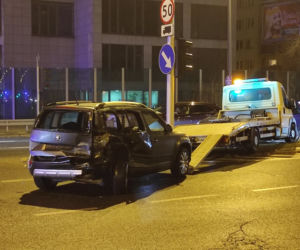 Zderzenie trzech aut na Wale Miedzeszyńskim