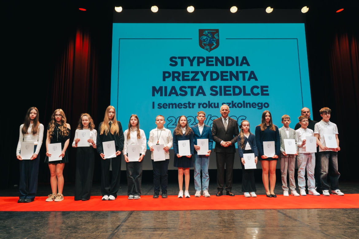Najzdolniejsi uczniowie odebrali stypendia Prezydenta Miasta Siedlce