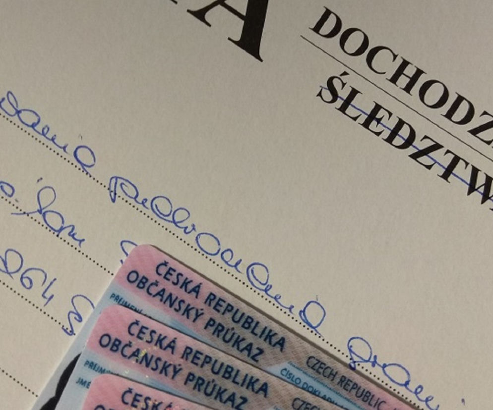 Kraków: Cudzoziemcy z fałszywymi dokumentami wpadli na lotnisku w Balicach
