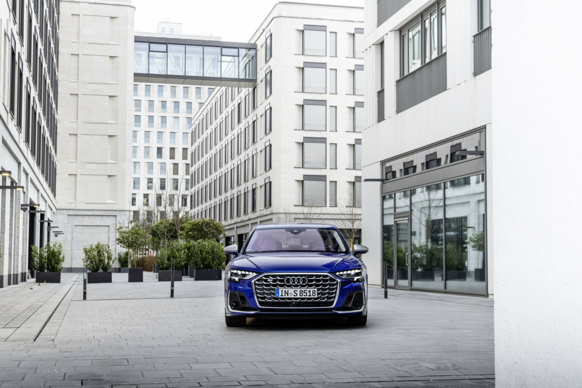 Audi S8 (2022)