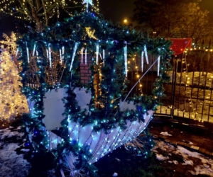 Dom bydgoskich Griswoldów znów rozbłysł. Powieśiliśmy 300 tysięcy lampek. Przygotowywaliśmy jej od lipca!