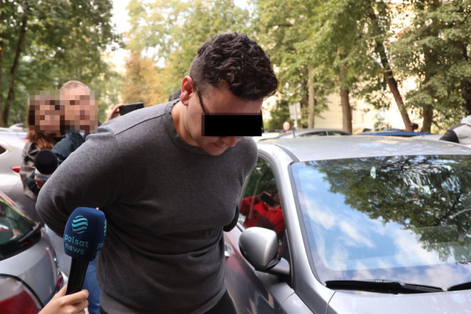 To on wjechał w rodzinę z niemowlęciem. Hubert B. doprowadzony do prokuratury w Krakowie