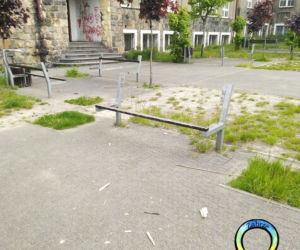 Zabrze: pijany nastolatek zdewastował nowy plac zabaw przy szkole podstawowej. Wszystko zostało zniszczone