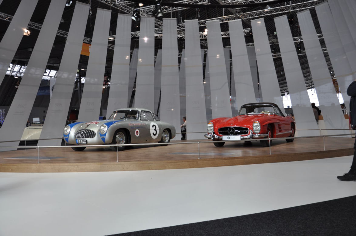 Aukcja zabytkowych Mercedesów w muzeum w Stuttgarcie
