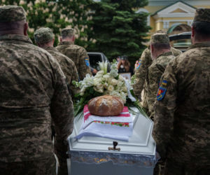 Pogrzeb Liubavy i Viry Yakovlevy. Siostry zginęły tragicznie w wyniku rosyjskiego ataku rakietowego na budynek mieszkalny