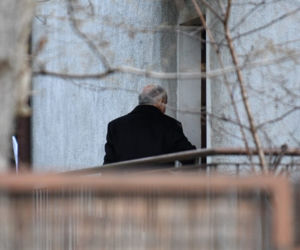 Jarosław Kaczyński w drodze do sejmu