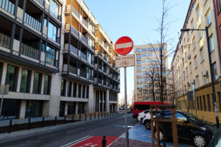 Warszawa. Wielkie utrudnienia na drogach i w tramwajach w weekend. Filmowcy na ulicach!