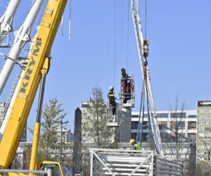 Dziwny obiekt w centrum Warszawy. Co tu powstaje? Stolica już stroi się na Boże Narodzenie!